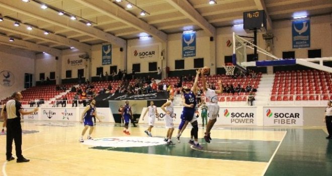 Best Balıkesir'e 27 fark yapan Socar, Playoff'a göz kırptı