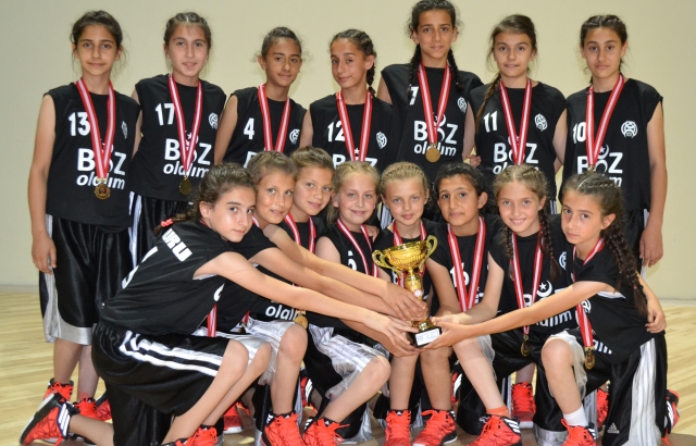 Biz Olalım Spor Kulübü başarısıyla adından söz ettiriyor