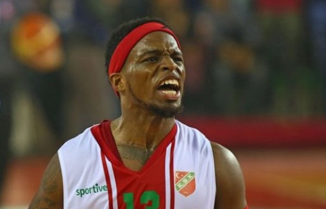 Bobby Dixon mesajla Karşıyakalılar'a veda etti