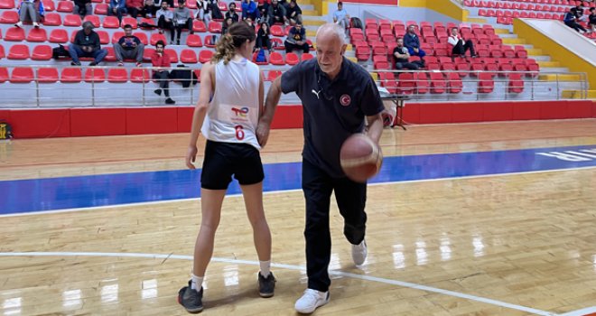 Bölgesel Antrenör Gelişim Semineri Diyarbakır?da düzenlendi