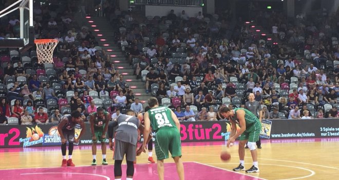 Bonn Turnuvası'nda şampiyon Darüşşafaka Doğuş