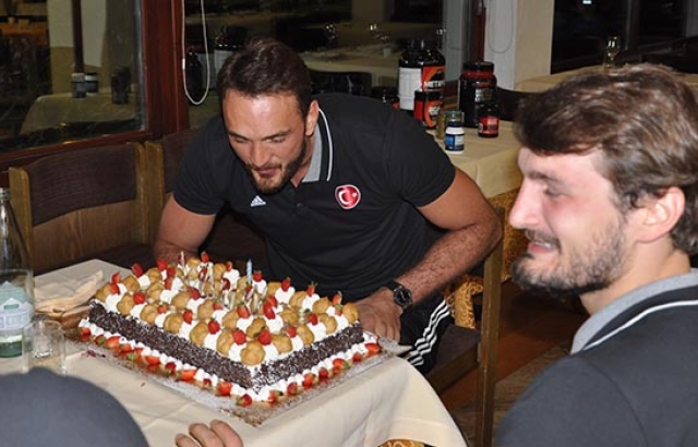 Bormio'da Semih Erden'e sürpriz doğumgünü