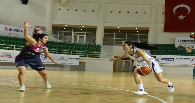 Bornova Becker, İstanbulgücü?nü mağlup etti