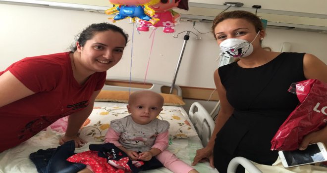 Bornova Becker, kanser tedavisi gören çocukların yüzünü güldürdü