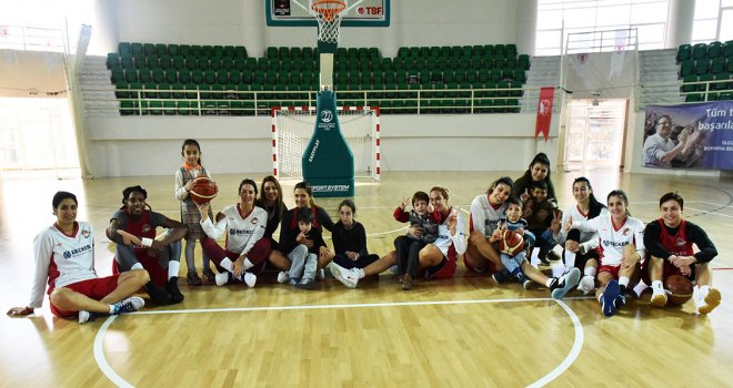 Bornova Becker Spor'dan özel çocuklara özel antrenman