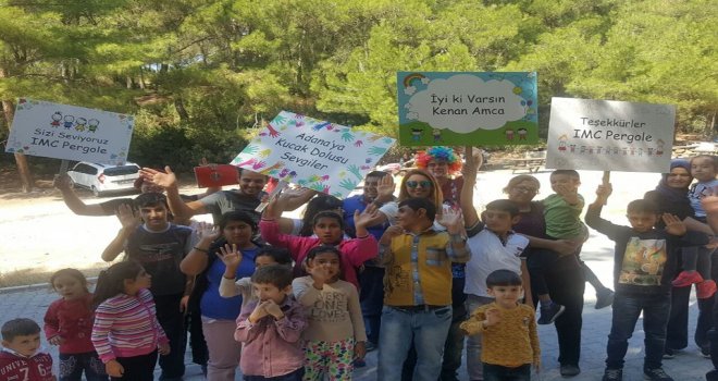 Bornova Becker Spor'dan özel çocuklara piknik