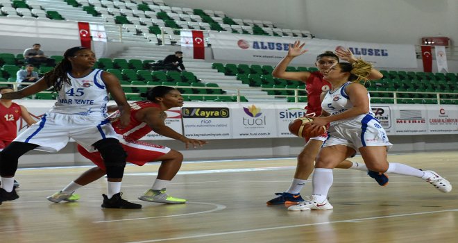 Bornova Beckerspor'dan sezonun en farklı galibiyeti