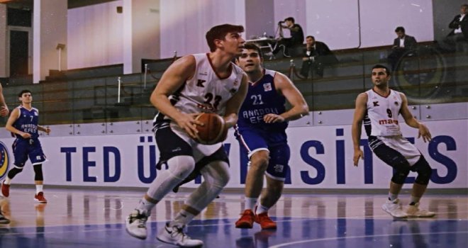 Bornova Belediyesi Karşıyaka'dan Merkezefendi Belediyespor'a bir oyuncu daha