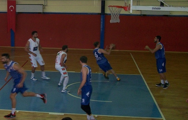 Bostanlıspor ile Bursaspor fark yaptı