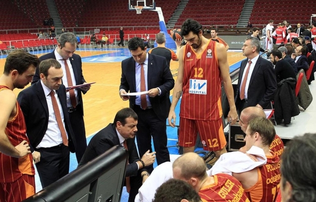 Bugün de antrenmana çıkmayan Galatasaray'da kriz çözüldü