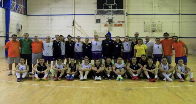 Bursa Büyükşehir Urla Peraspor'u yendi...