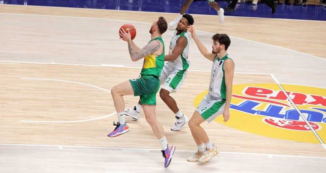 Bursaspor, Badalona'ya şans tanımadı