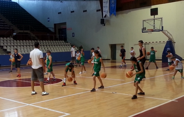 Bursaspor Basketbol Okulu çalışmalara başladı