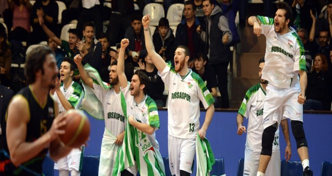 Bursaspor Durmazlar, Düzce'de farka gitti