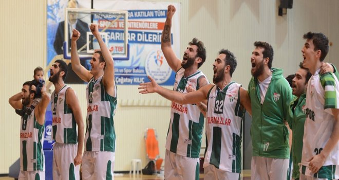 Bursaspor Durmazlar, İstanbul'dan mutlu dönüyor