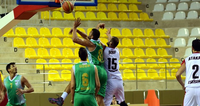 Bursaspor, Eskişehir Basket'i mağlup etti.
