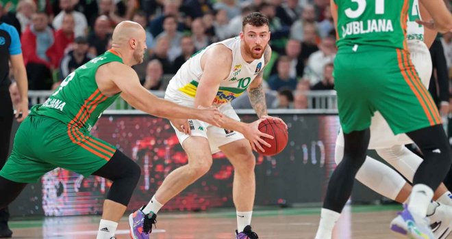 Bursaspor, Eurocup'a galibiyetle start verdi