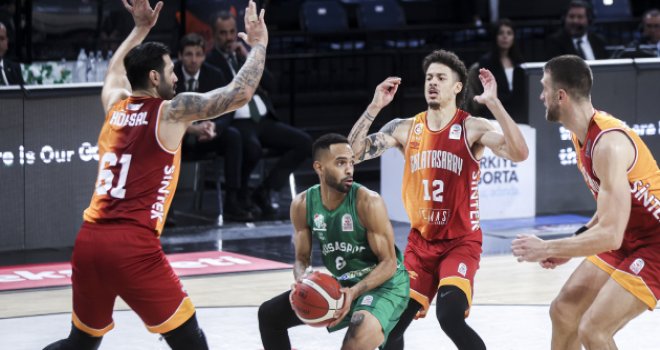 Bursaspor, Galatasaray'ı deplasmanda yendi