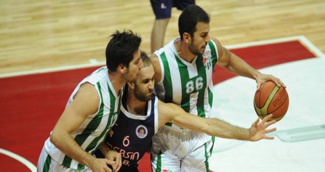 Bursaspor Mersin Büyükşehir'e geri dönüş şansı vermedi