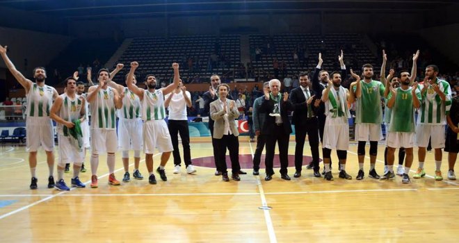 Bursaspor zorlanmadan final grubunda