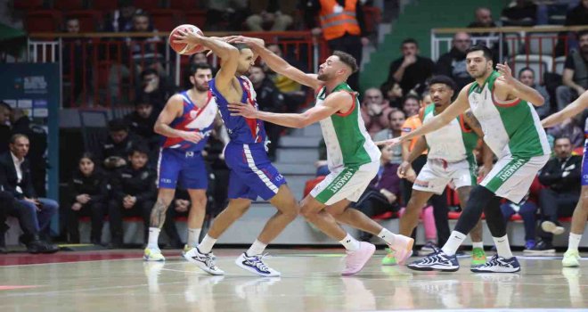 Büyükçekmece Basketbol, Yalova'da farklı kazandı