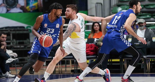 Büyükçekmece ilk galibiyetini Bursa'da aldı