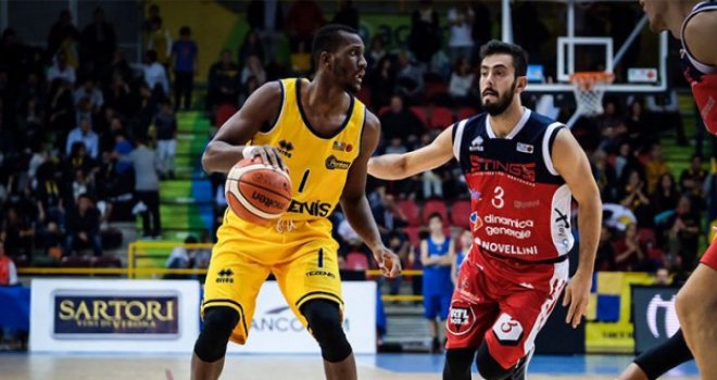 Büyükçekmece oyun kurucusunu buldu