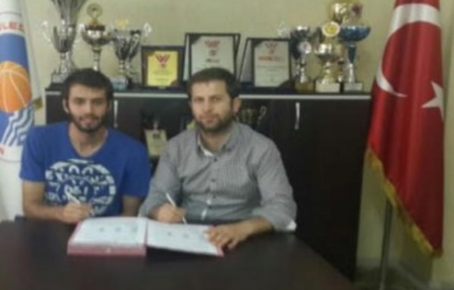 Çağıl Topbaş Mersin'de kaldı