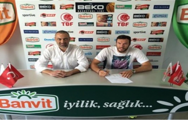 CAN MAXİM MUTAF BANVİT'TE