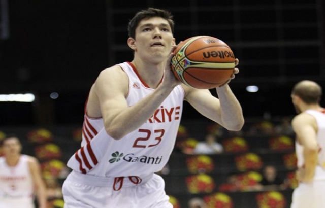 Cedi Osman: Bu takımda yer almak her basketbolcunun hayali