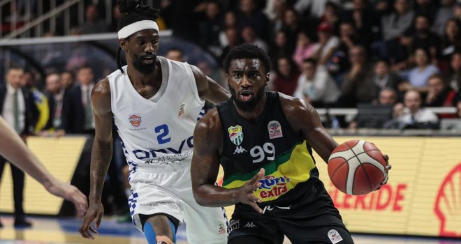 Çekişmeli maçın galibi Bursaspor