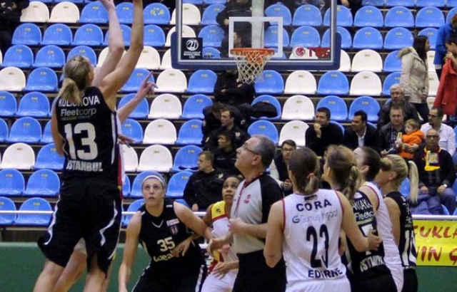 Çekişmeli maçın galibi Edirne Belediyesi Edirnespor