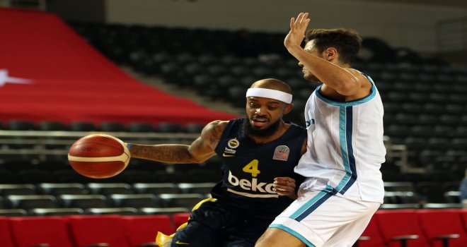 Çekişmeli maçın galibi Fenerbahçe Beko