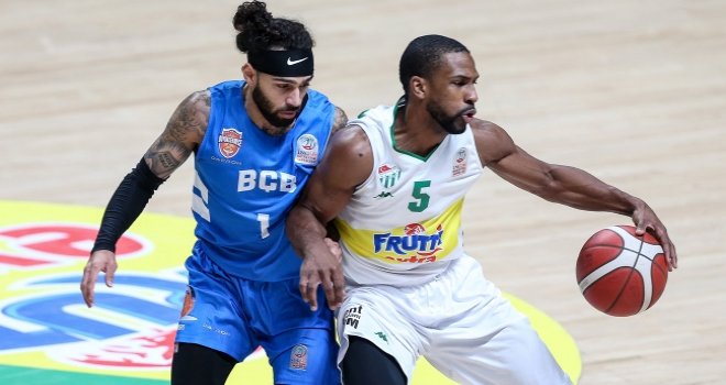 Çekişmeli maçın galibi Frutti Extra Bursaspor