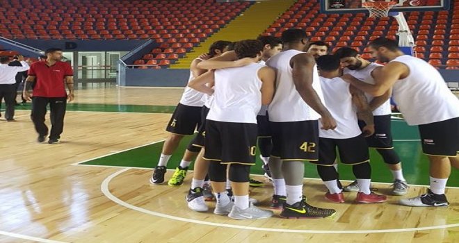 Çekişmeli maçın galibi Petkim Spor