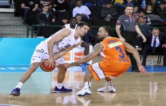 Çekişmeli maçta Ankara'da İstanbul Büyükşehir güldü