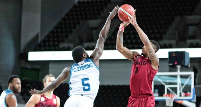 Çekişmeli maçta kazanan Gaziantep