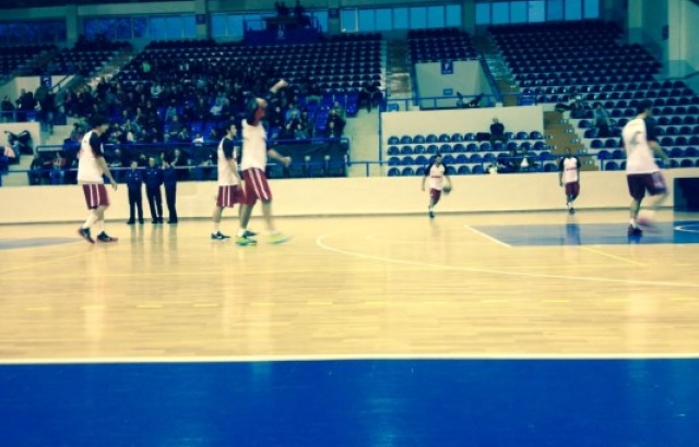 Çekişmeli maçta Orkide Gediz Üniversitesi kazandı