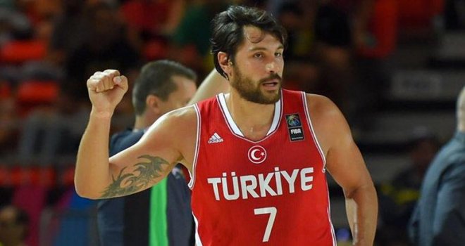 Cenk Akyol Bakırköy Basket'te