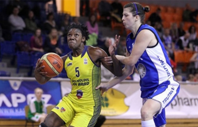 Chrissy Givens Adana Botaş'ta...