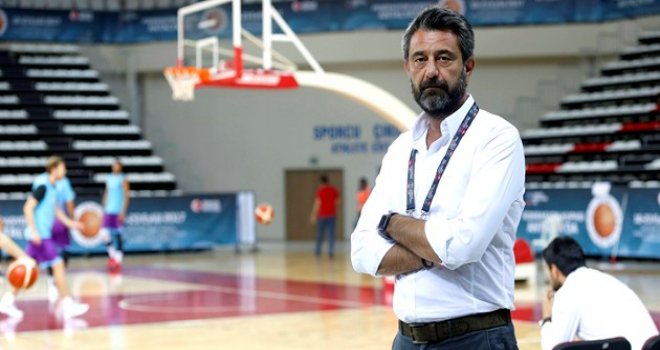 Cömert Küce: Süper Lig?e çıkmak için kurulmuş bir kadroyuz