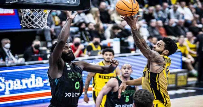 Daçka Almanya'da farklı kazandı