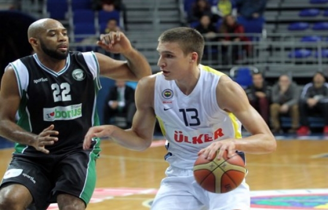 Daçka, Fenerbahçe Ülker'i devirdi