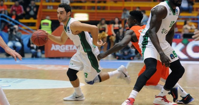 Daçka, Unics Kazan deplasmanında