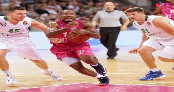 Daçka'dan Telekom Baskets Bonn'a 42 fark