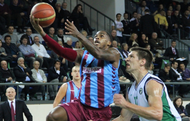 Daçka'dan Trabzonspor'a 20 fark