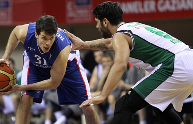Daçka'yı eleyen Anadolu Efes finalde