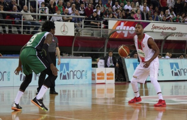 Darüşşafaka Doğuş, Karşıyaka'yı devirdi