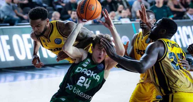 Darüşşafaka evinde farklı kaybetti