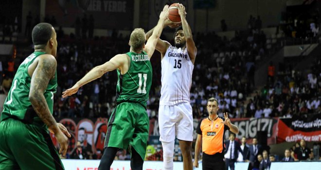 Darüşşafaka, Gaziantep'te avantajı kaptı